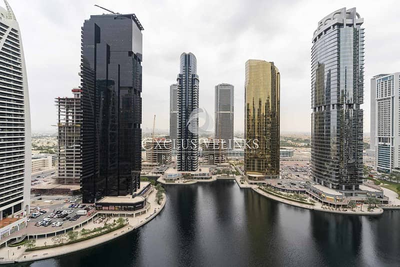 Upgraded | Lake View | Dressing Room Upgraded | Lake View | Dressing Room