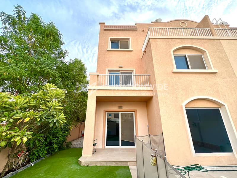 Upgraded Unit | Private Garden | Unique Features Upgraded Unit | Private Garden | Unique Features