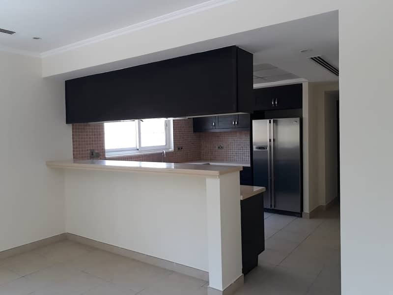 8 District 6 | 3 Bed Legacy  Large | Well Landscaped  Corner Park View