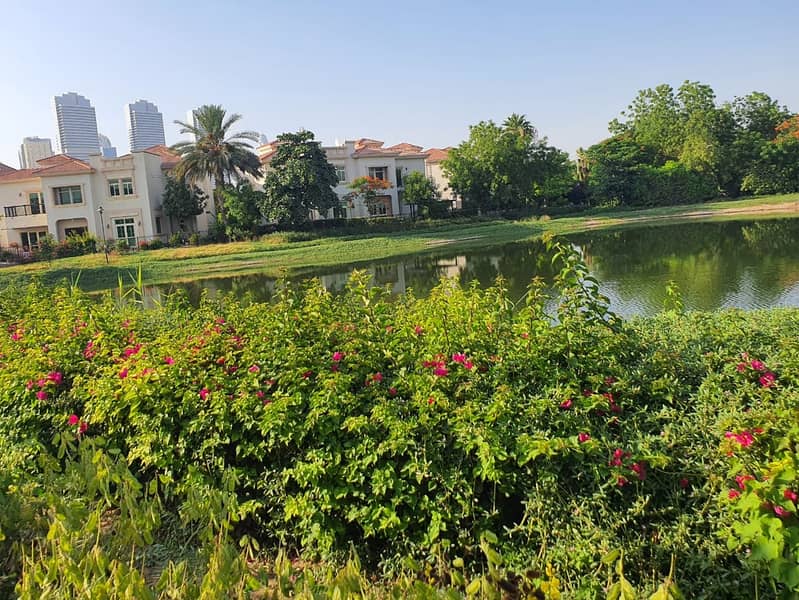 3 13 Months Contract 5 Bedroom District 2 Landscaped with  Pool Lake View