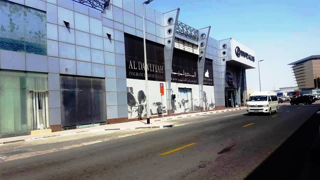 2 Large Showroom For Rent Near DNATA high visibilty