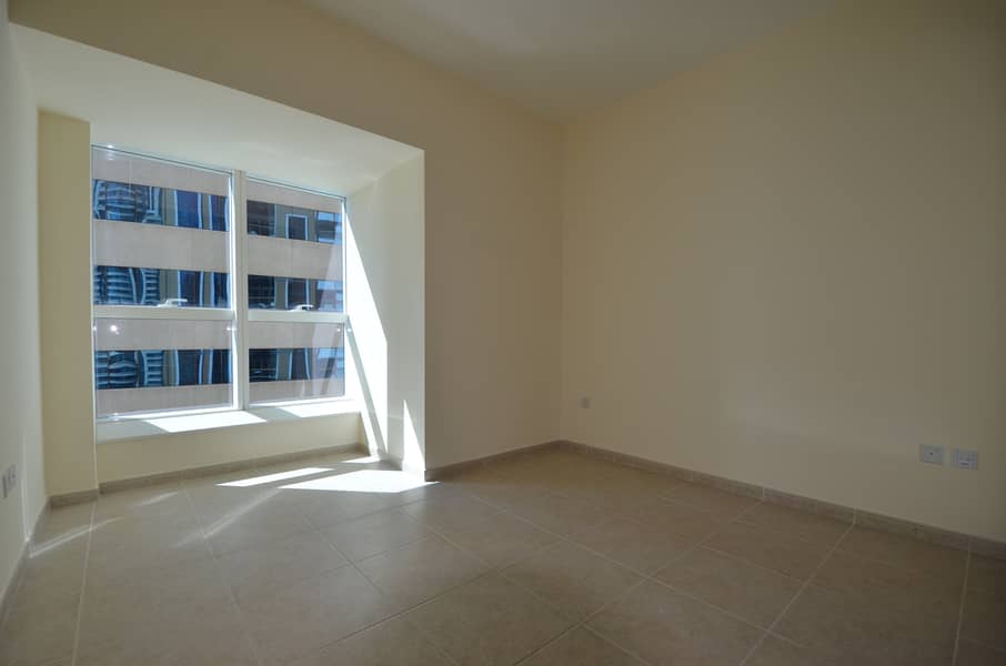 6 Vacant NOW best option apartment next to the beach