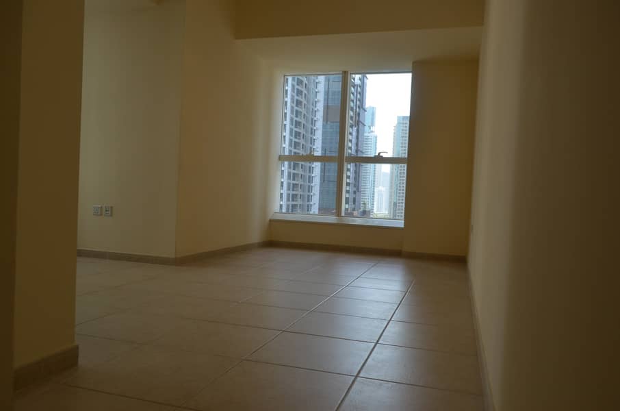 13 Vacant NOW best option apartment next to the beach