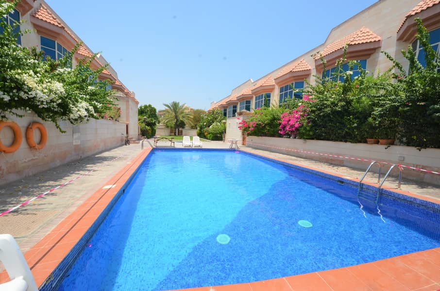 2 Confortable Villa Well Maintained Shared Pool