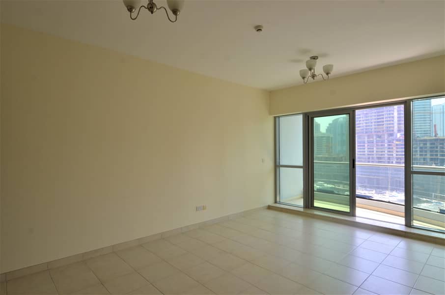 2 Marina View Stuning 1BR Apartment with Balcony
