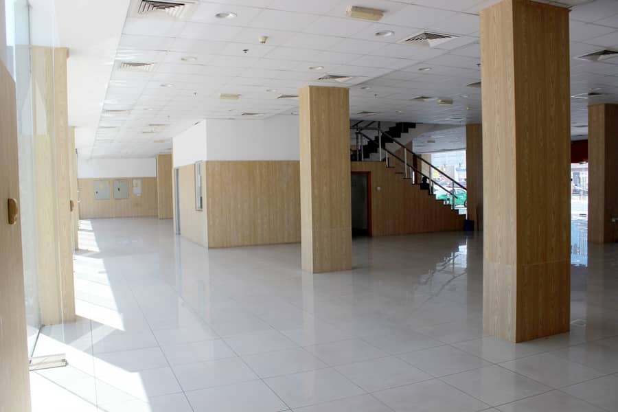 2 Large Showroom For Rent Near DNATA high visibilty