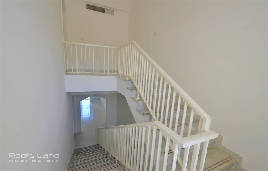 11 1 Month Free 3BR villa Newly  Maintained