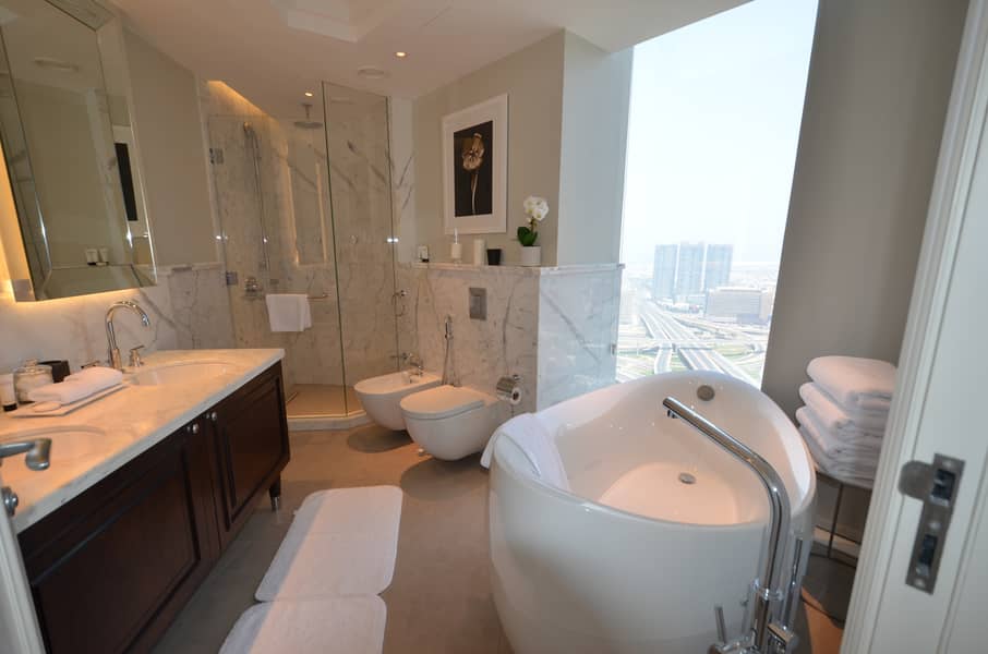 5 Luxurious Furnished Apartment Full Burj View