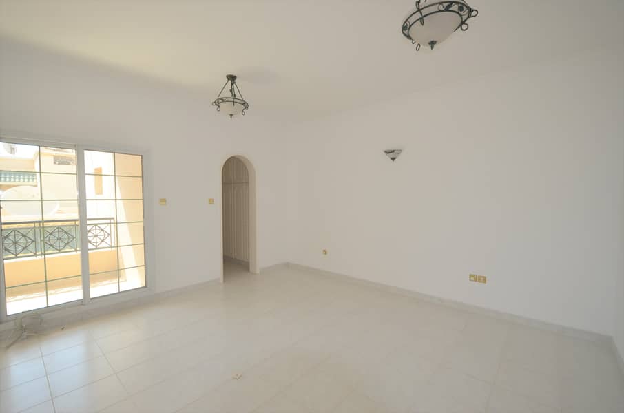 8 One Month Free Semidetached Villa Shared Pool