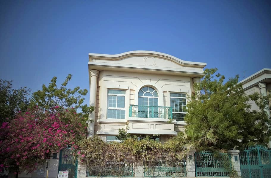 Stunning Villa Ready to Move In Jumeirah