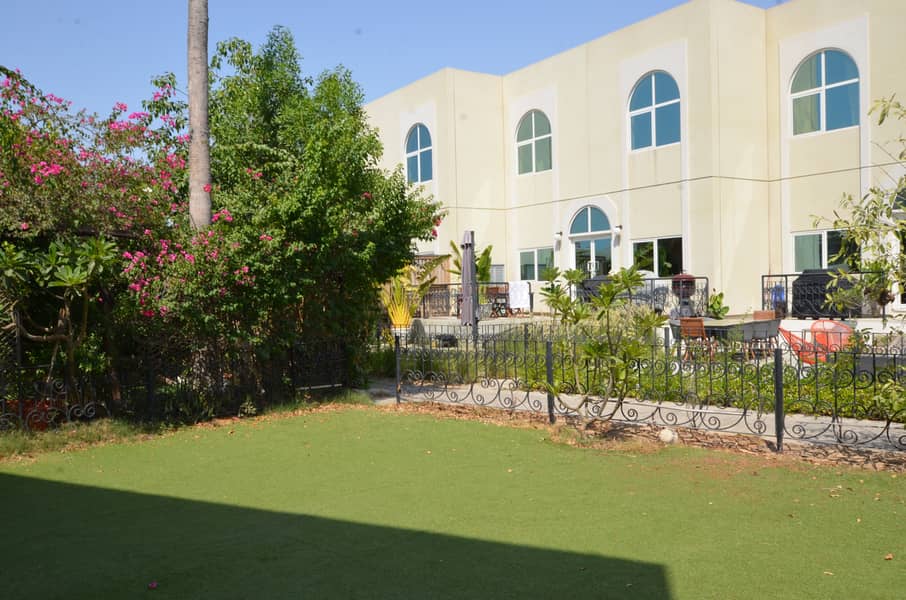 2 One Month free 3BR Villa Private Garden shared Pool