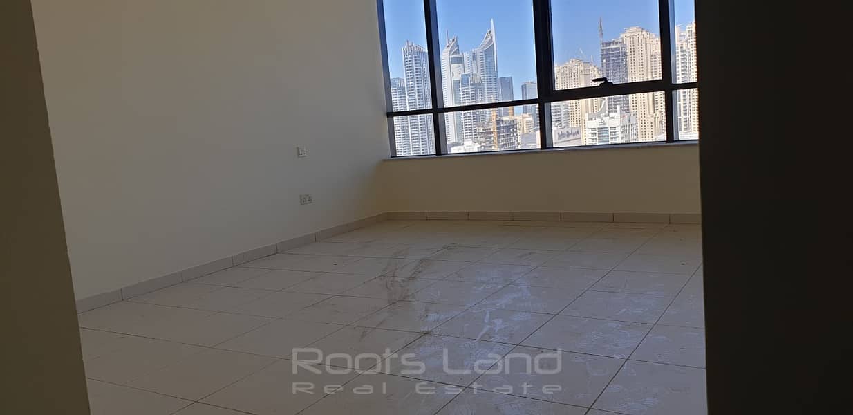 10 4 bedrooms facing Sheikh Zayed Road for Sale