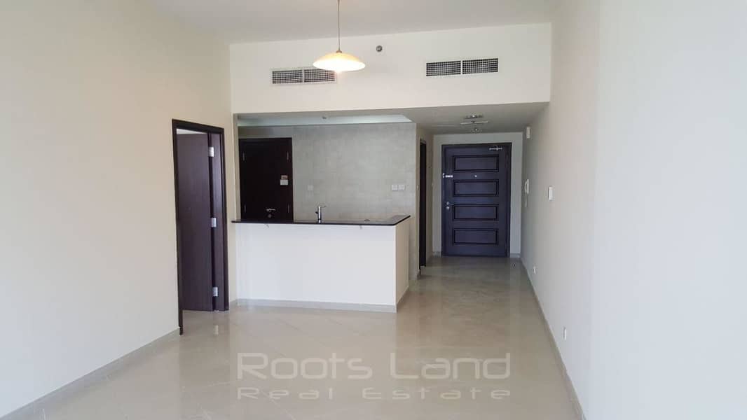 4 Well Maintained Spacious Apartment