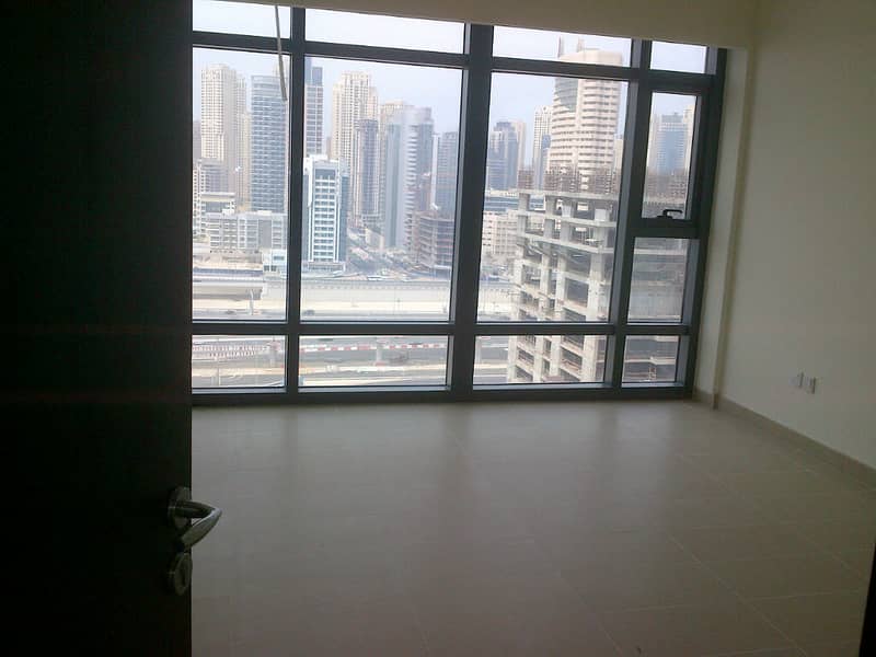 8 Spacious Unit with Lake View on Higher Floor