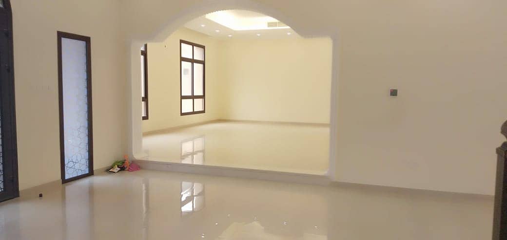 7 Brand New Upgraded 5 BR Villa/Majlis/Maid/Covered Parking