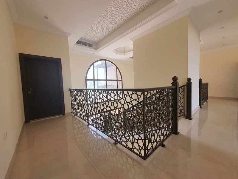 15 Upgraded 5 Bedroom Villa | Majlis | Maid