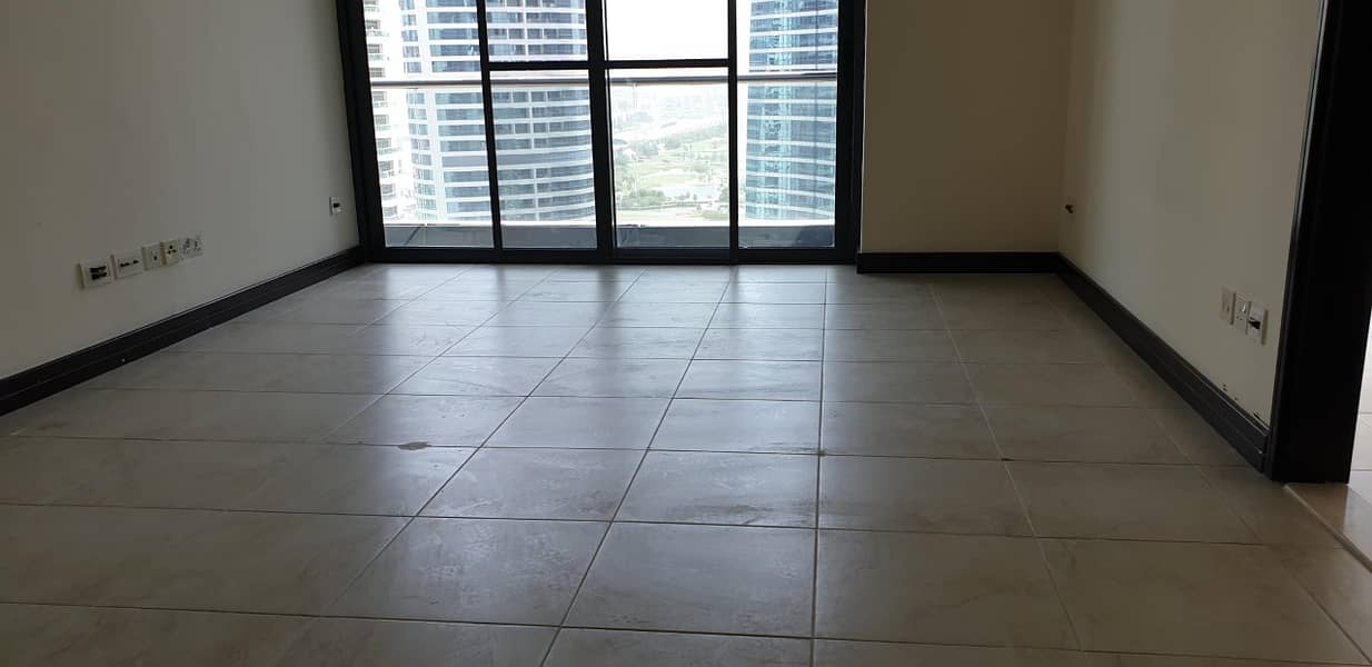 8 Three bedroom vacant apartment for rent