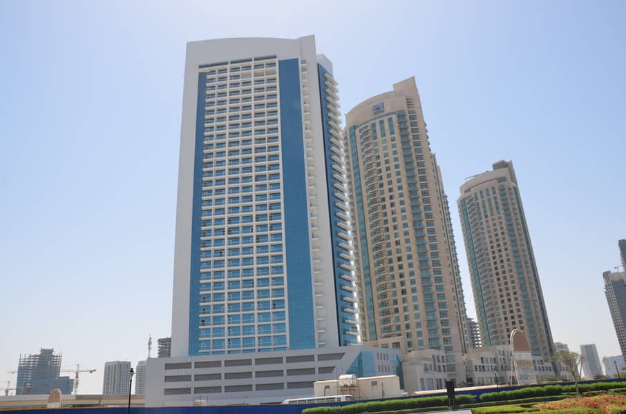 5 Spacious Apartment Near Burj Khalifa