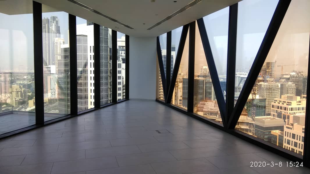 7 Stunning Luxury Apartment  With Burj Khalifa View