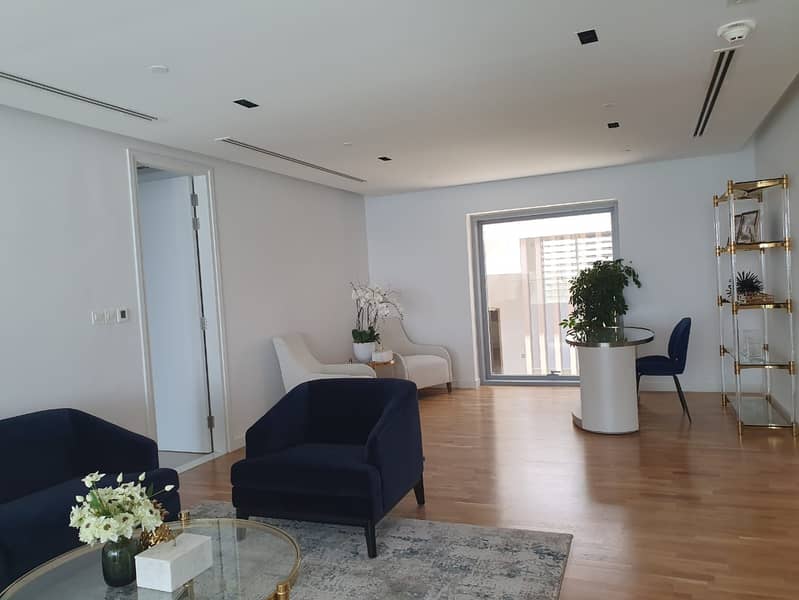 3 World Class Sea View 4 BR Townhouse With Maid With a 7 Years Handover.