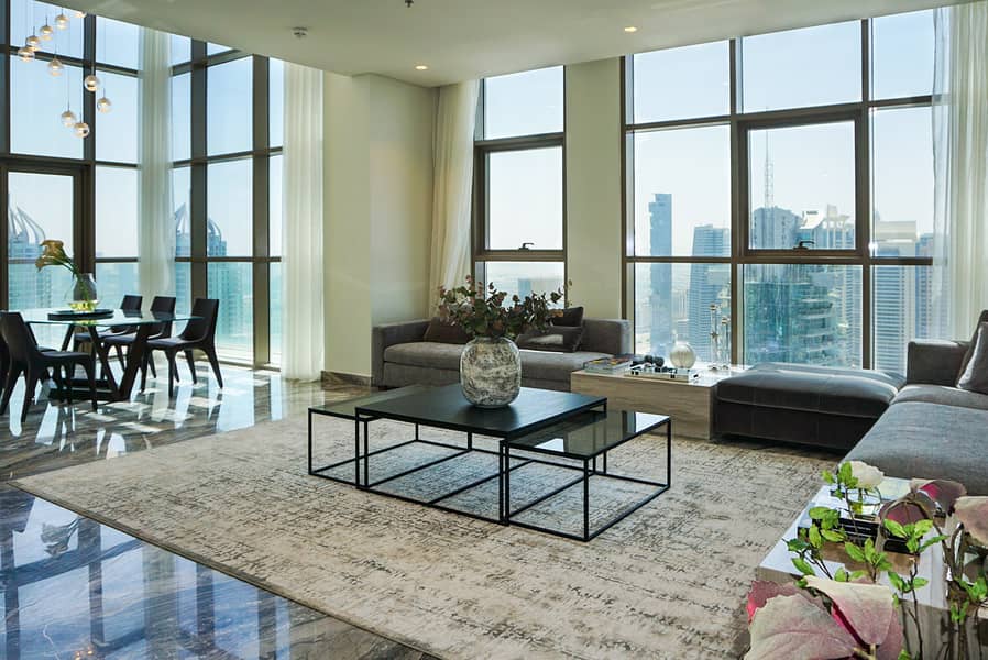 23 Move in this luxury penthouse and pay 50% over 3 years