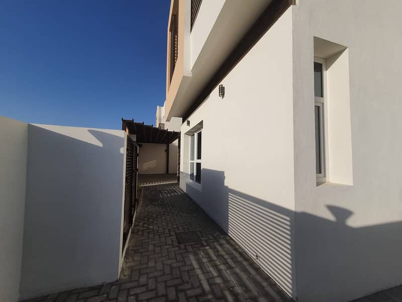 13 Brand New Modern 5 BR Villa With Maid and Pool