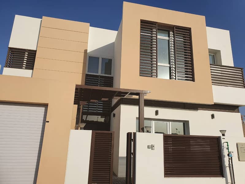 18 Brand New Modern 5 BR Villa With Maid and Pool