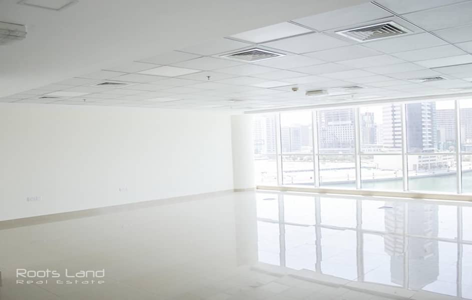 6 Beautiful Lake View Fitted Office