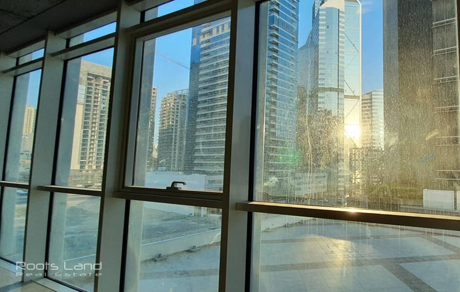 10 Perfectly Located Office in Heart of Dubai