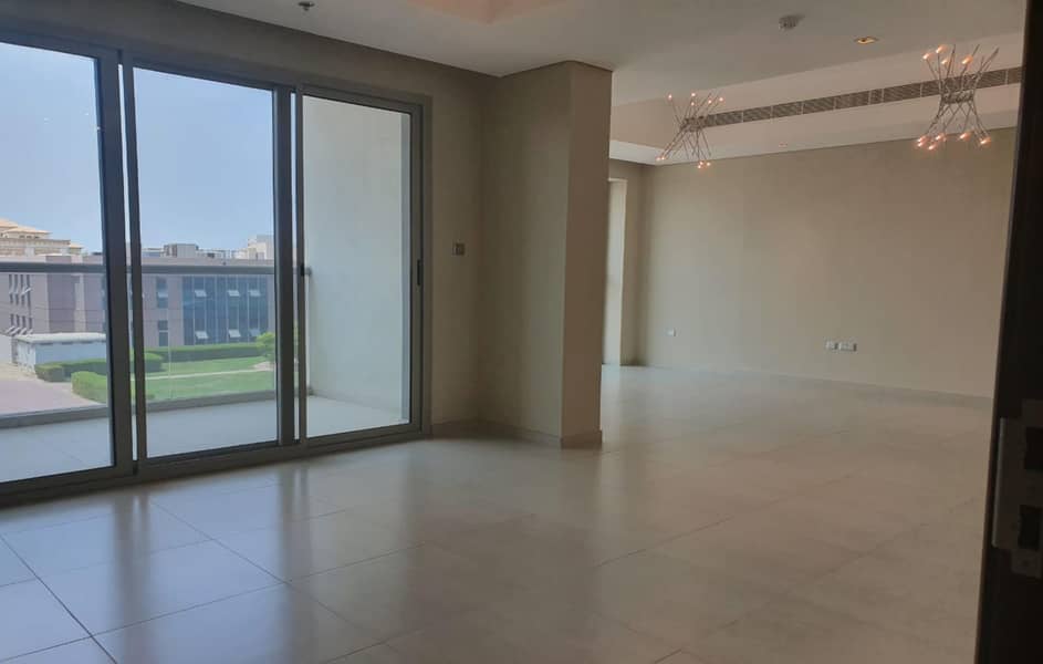 3 Upgraded 3BR Apartment With Burj Al Arab View