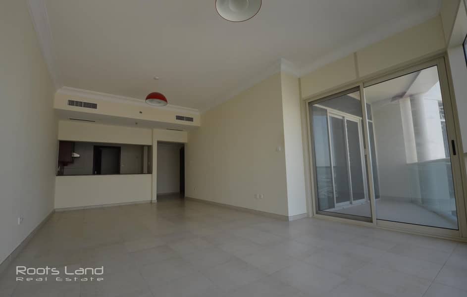 3 Spacious apartment for sale with lake view