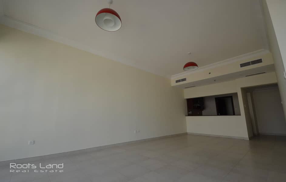 9 Spacious apartment for sale with lake view
