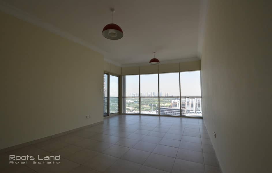 12 Spacious apartment for sale with lake view