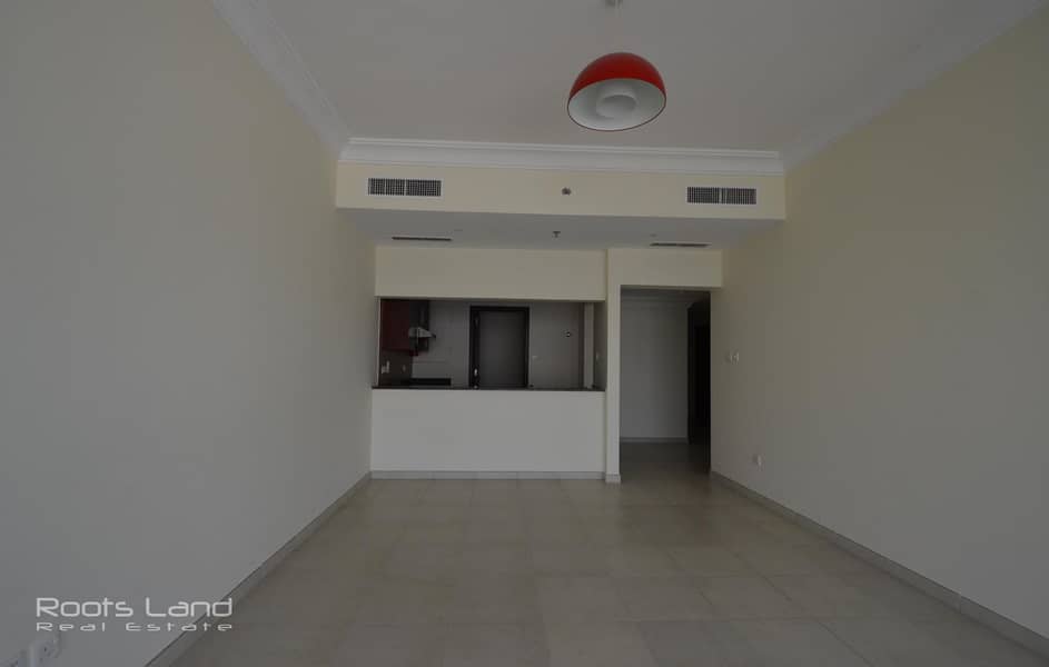 16 Spacious apartment for sale with lake view