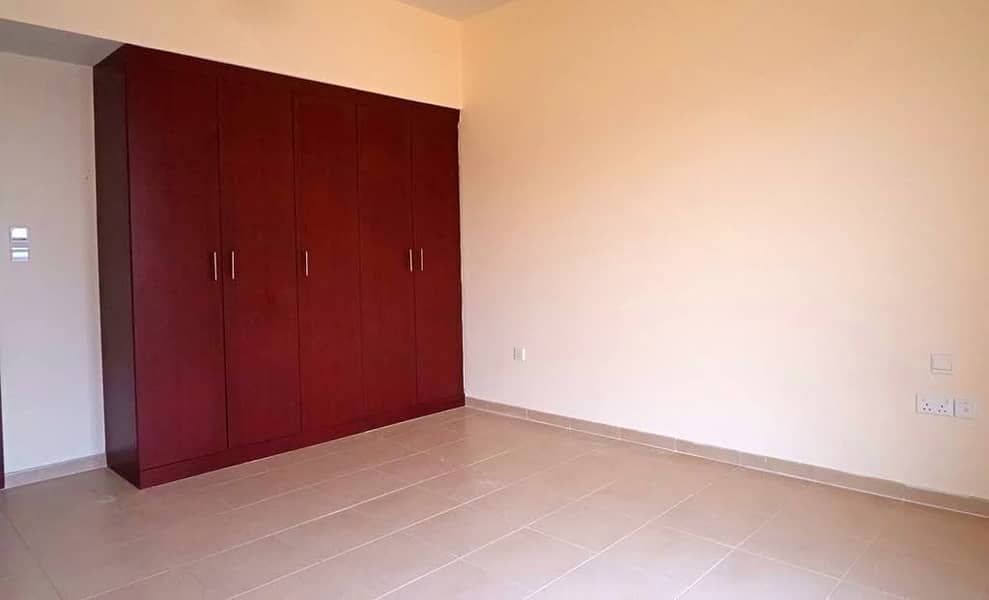 JBR 3Bedrooms for rent low floor Available