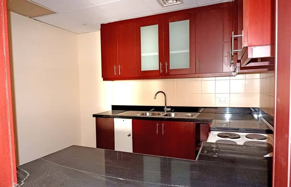 3 JBR 3Bedrooms for rent low floor Available