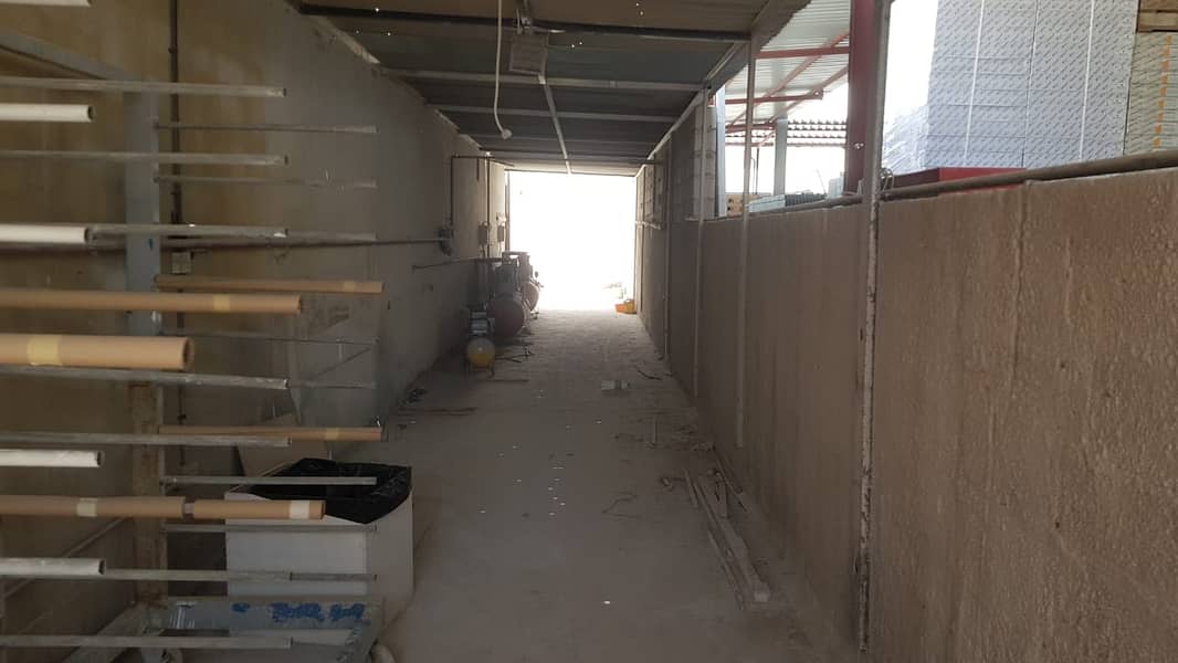 14 Huge warehouse centrally located in Al Quoz
