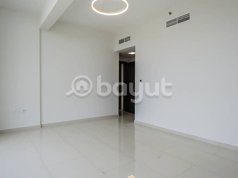 4 Amazing View 1 Bedroom Near MOE Big Layout  I Equipped Kitchen
