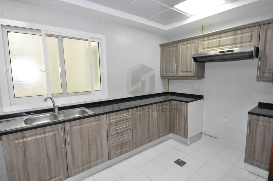 12 Large 1bhk in Muhaisnah Nr Lulu Village.