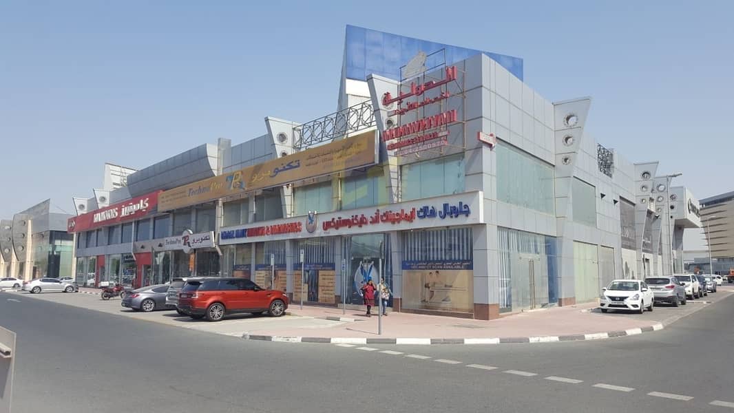 11 Massive Showroom Available in the Heart of Deira
