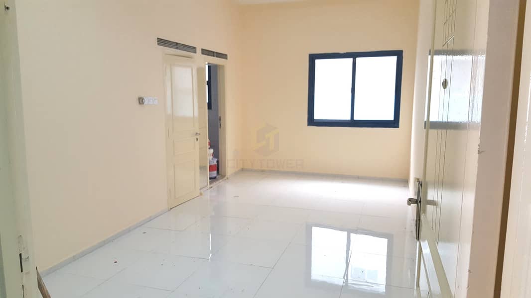 Large Closed Kitchen Studio apartment Near Burjuman Metro