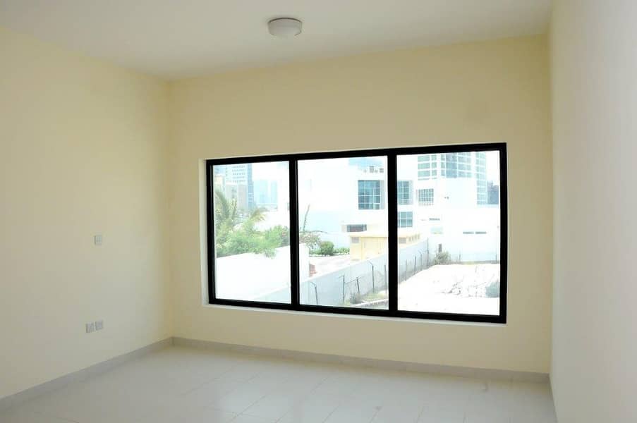 2 Large Layout 4 bedroom in Acacia villa Vacant