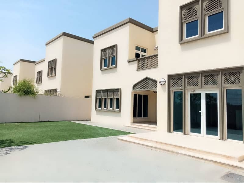 Amazing Deal 3 Bed + Maid's District 8 Single Row Amazing Deal 3 Bed + Maid's District 8 Single Row