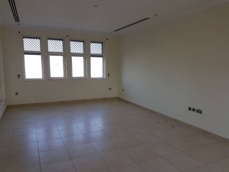 4 Amazing Deal 3 Bed + Maid's District 8 Single Row