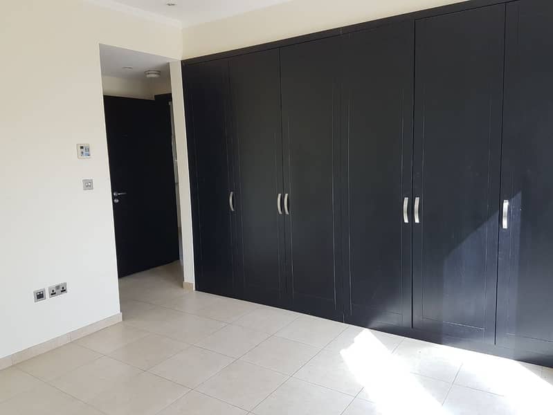 6 Amazing Deal 3 Bed + Maid's District 8 Single Row