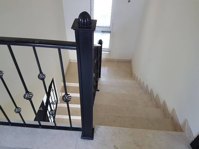 11 Amazing Deal 3 Bed + Maid's District 8 Single Row