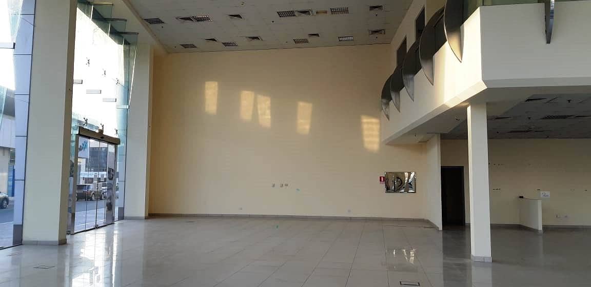 5 LARGE Showroom in Port Saeed Near DNATA Deira
