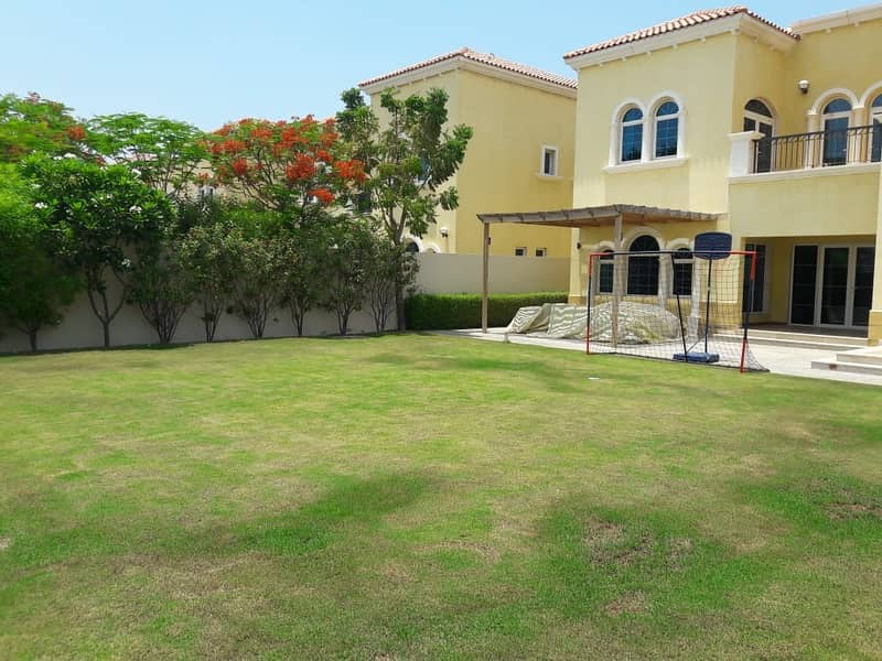 Furnished 3 Bed Legacy Single Row Villa District 5