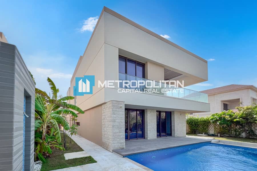 Private Pool | Vacant 5BR | Beachfront Community Private Pool | Vacant 5BR | Beachfront Community