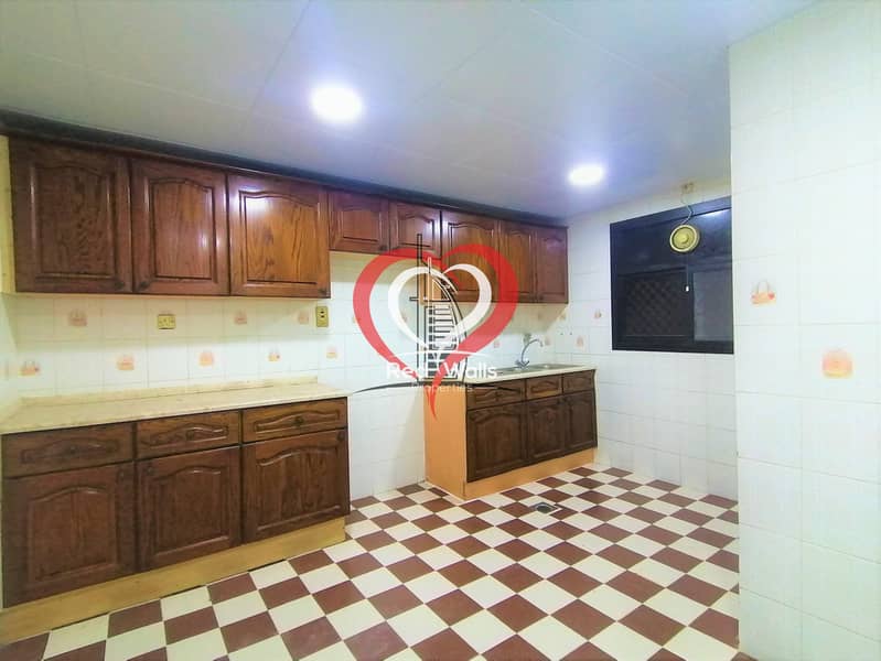 11 Budget-Friendly 3BHK with Spacious Rooms in Tourist Club
